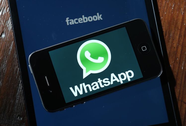 Dilma regula Marco Civil e acaba com WhatsApp e Facebook grátis no celular